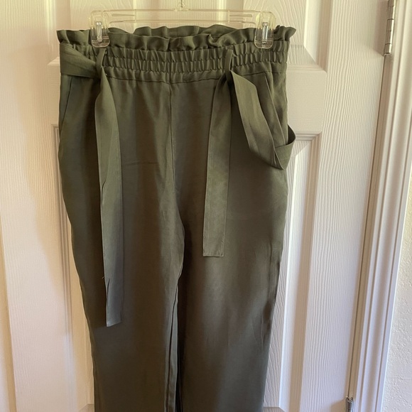 Zara Pull on Tapered Pants - Picture 3 of 7